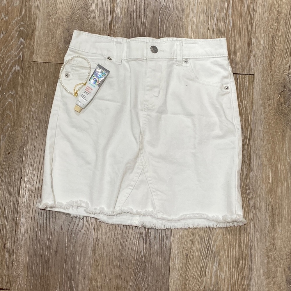 cat and jack white denim skirt 🤍